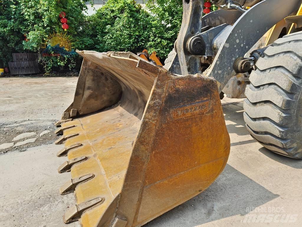 Volvo L 105 Фронтальные погрузчики