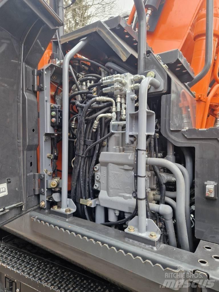 Hitachi ZX 145 W-6 Колёсные экскаваторы