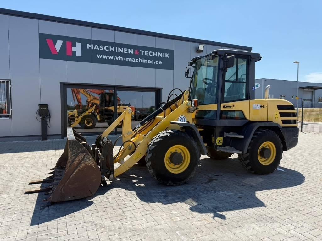 Yanmar V 80 Фронтальные погрузчики