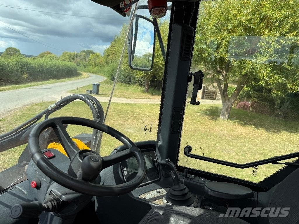 JCB 416 HT Фронтальные погрузчики