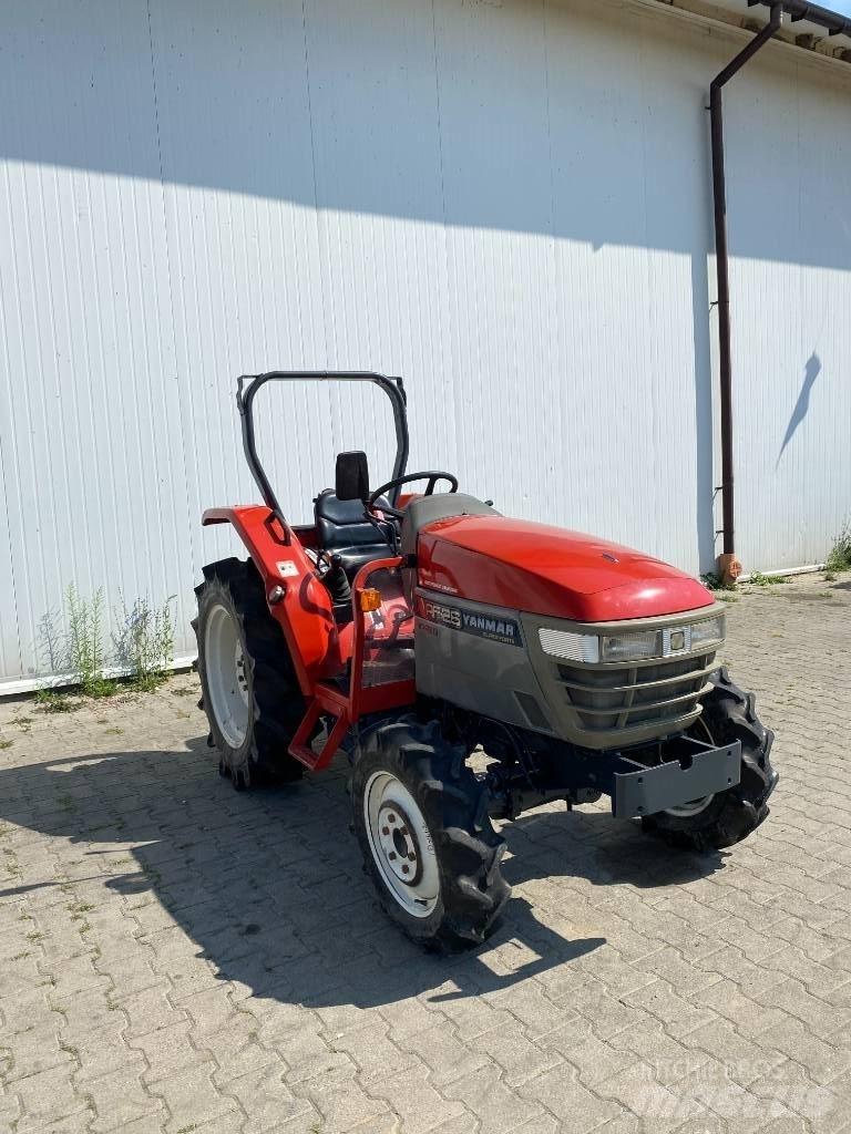 Yanmar AF 26 Коммунальные тракторы