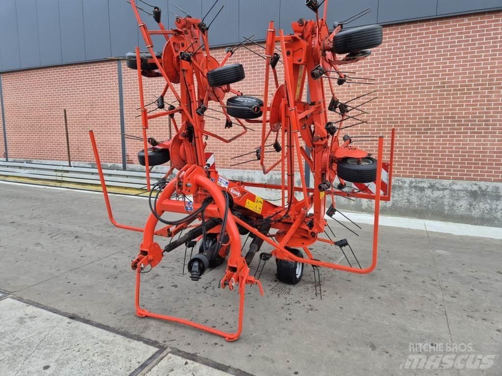 Kuhn 8702 Грабли-ворошилки