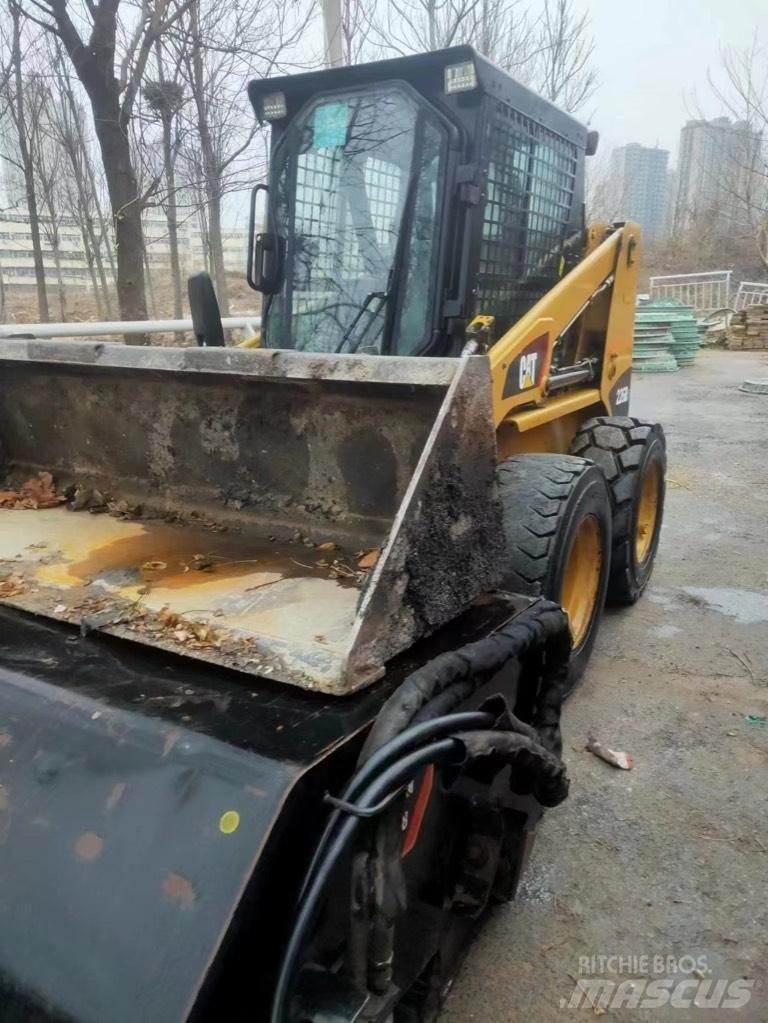 CAT 226 B Мини-погрузчики