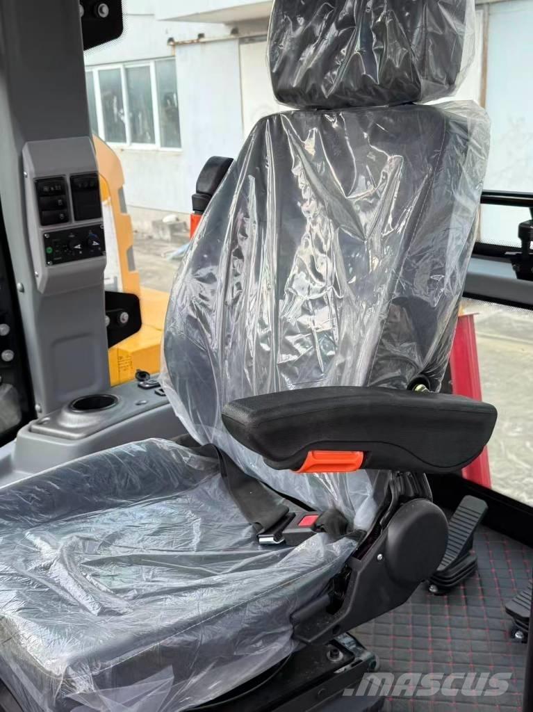 CAT 428 F Экскаваторы-погрузчики