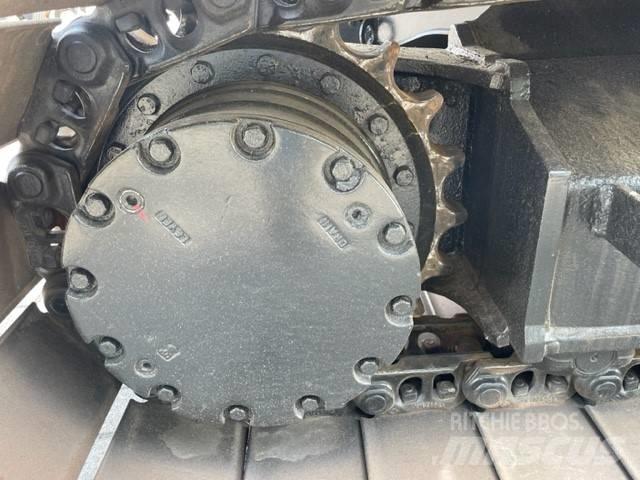 Hitachi ZX 135 US Гусеничные экскаваторы