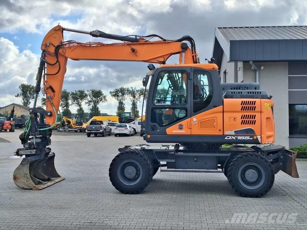 Doosan DX 165 W-5 Колёсные экскаваторы