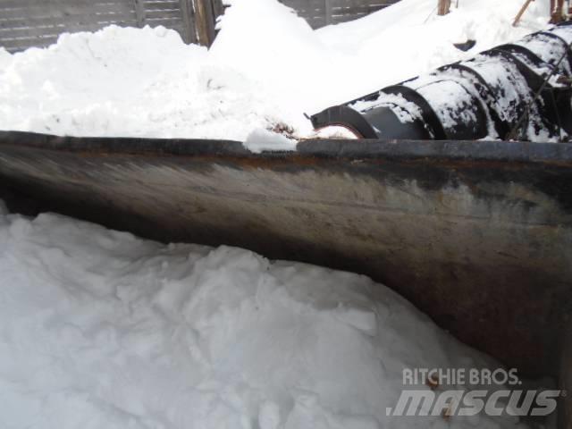 JCB 436 HT Фронтальные погрузчики