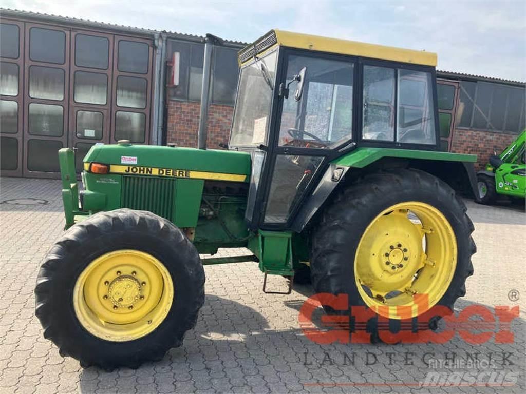 John Deere 1640 Трактора
