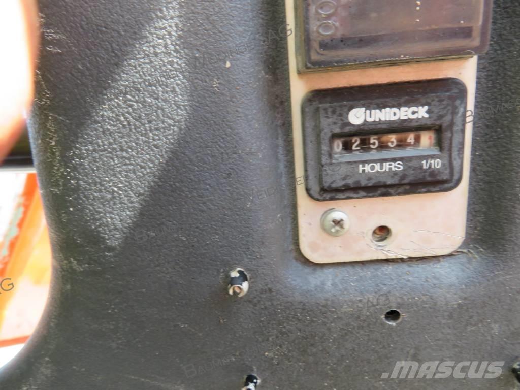 Ausa D 600 APG Мини-самосвалы