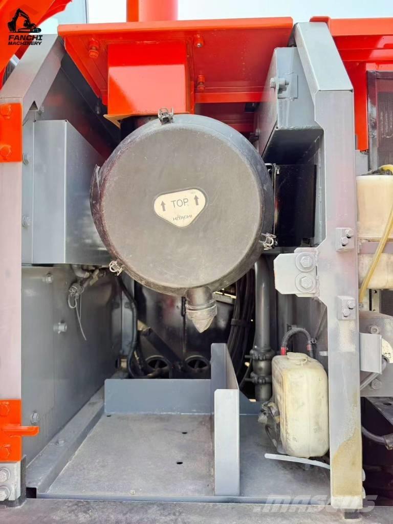 Hitachi 210-6 Малые экскаваторы 7т-12т