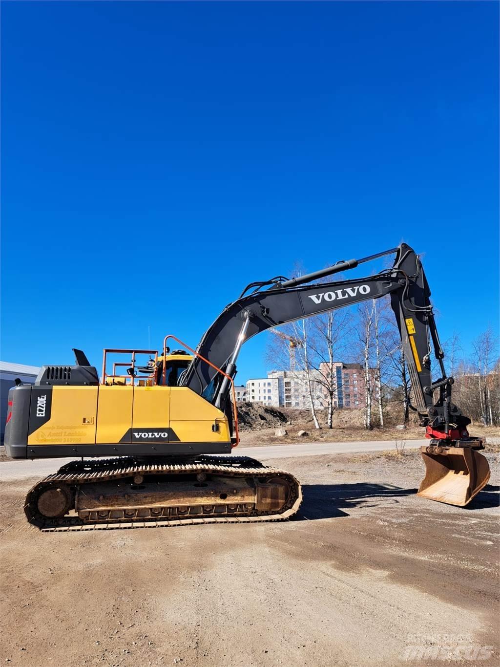 Volvo EC220EL Гусеничные экскаваторы