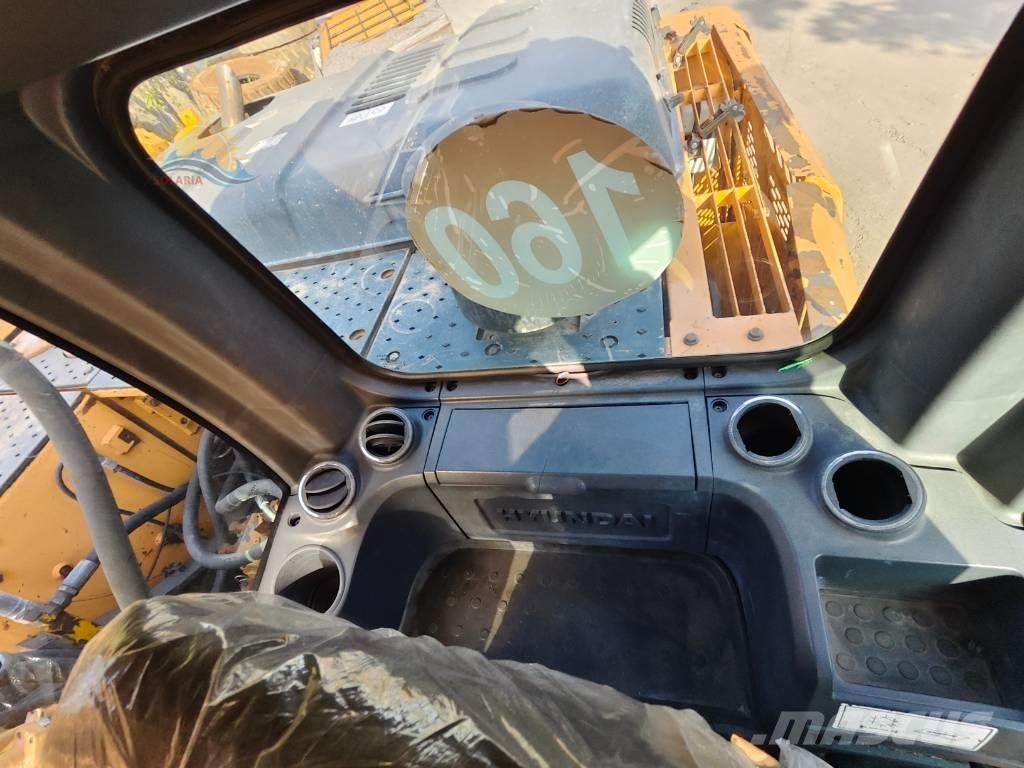 Hyundai R220LC-9S Гусеничные экскаваторы