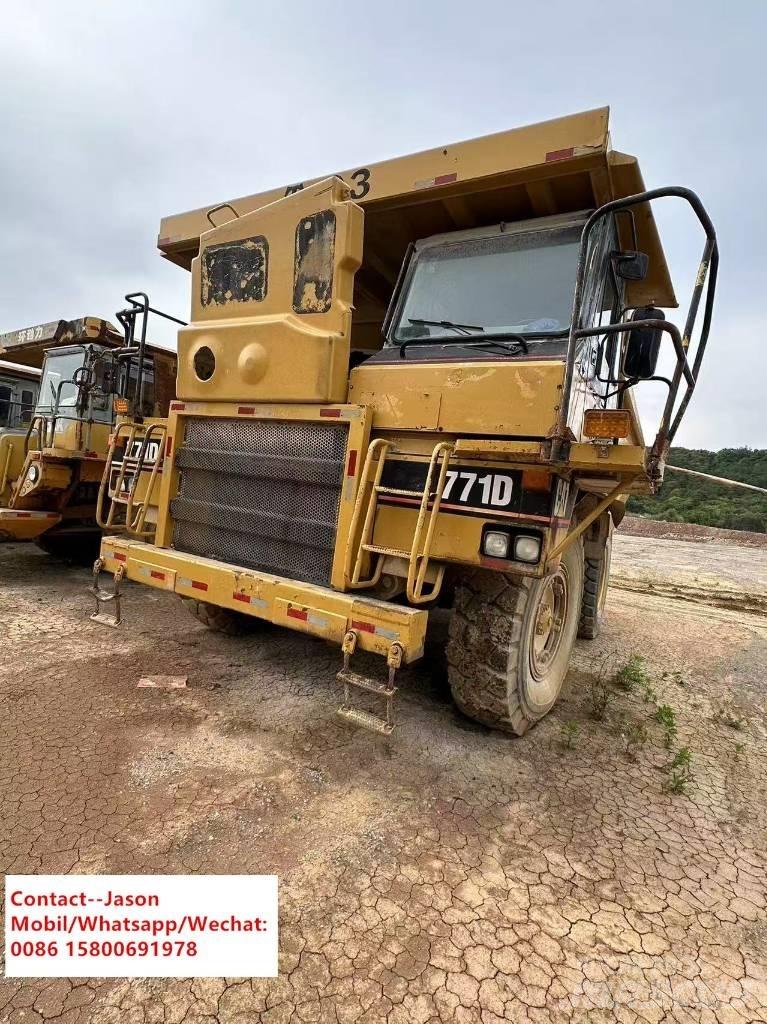 CAT 771 D Карьерные самосвалы