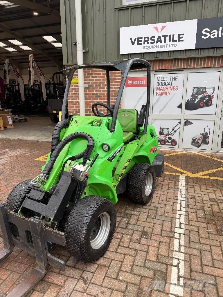 Avant 528 Малые погрузчики