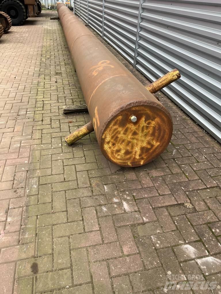  Spud leg 15 meter Земснаряды