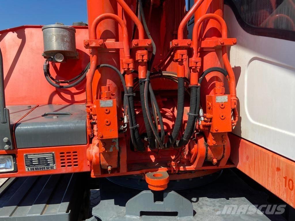 Liebherr A 900 C Колёсные экскаваторы