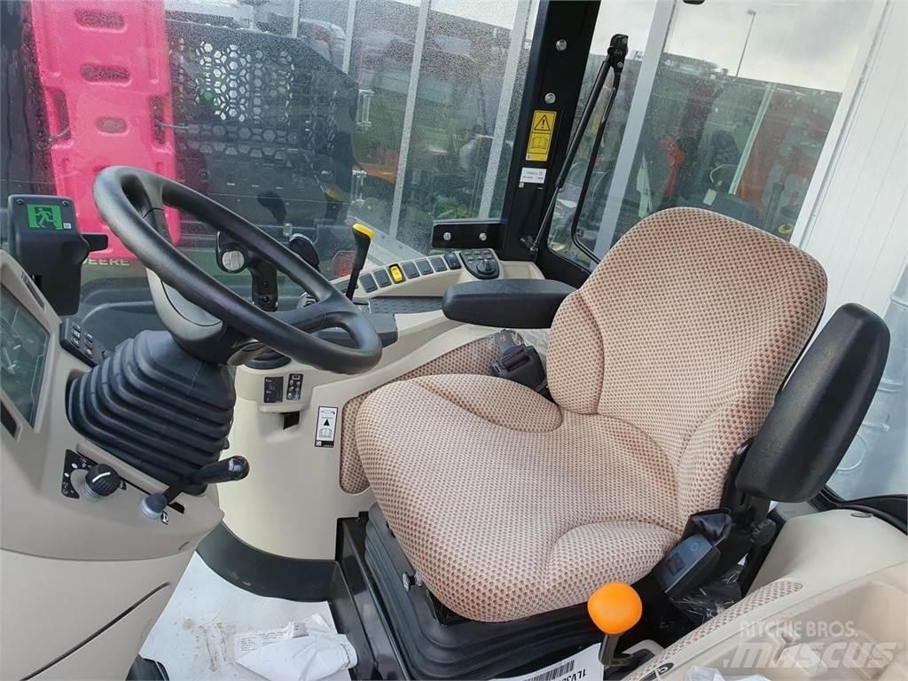John Deere 3039R Коммунальные тракторы