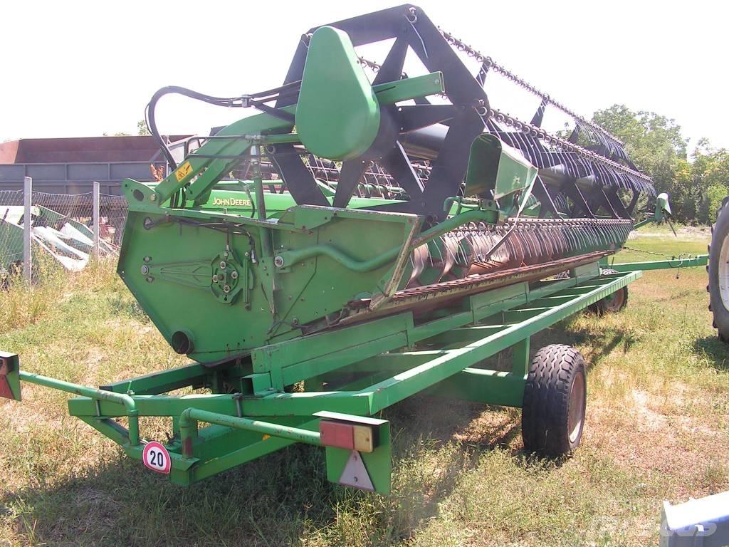 John Deere T660 Зерноуборочные комбайны