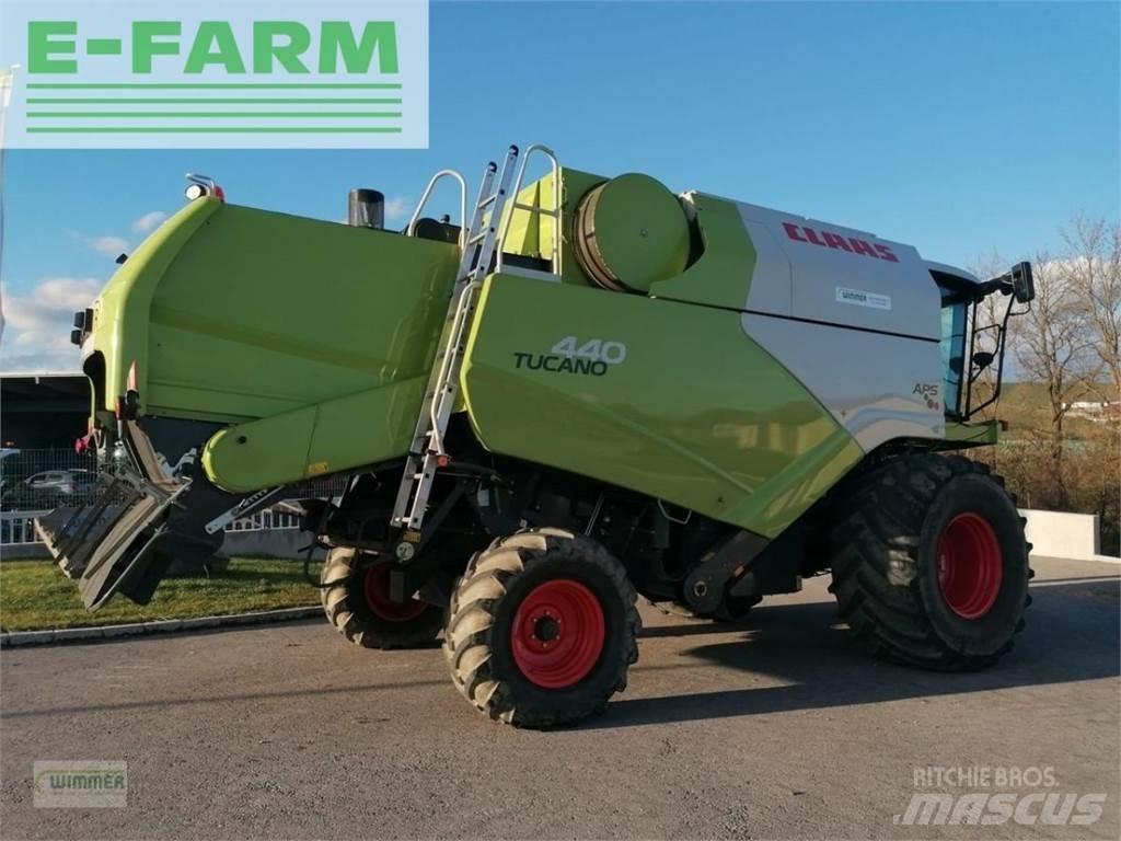CLAAS tucano 440 Зерноуборочные комбайны