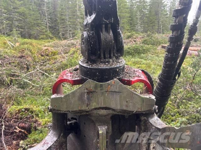 Komatsu 951 Харвестеры