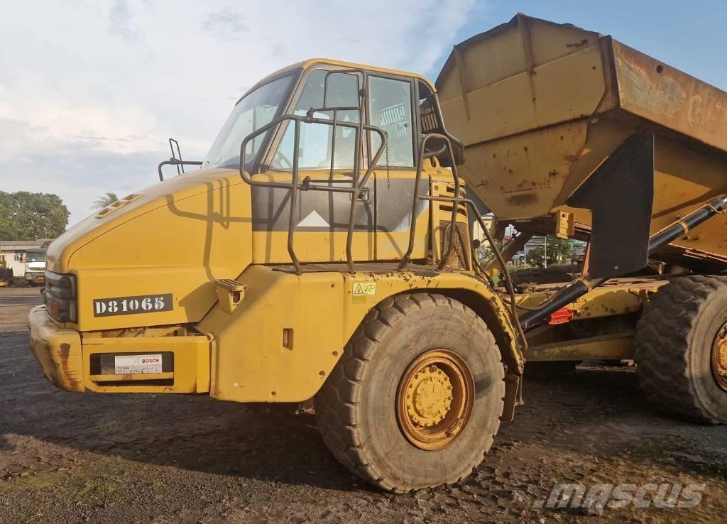 CAT 730 Шарнирно-сочленённые самосвалы