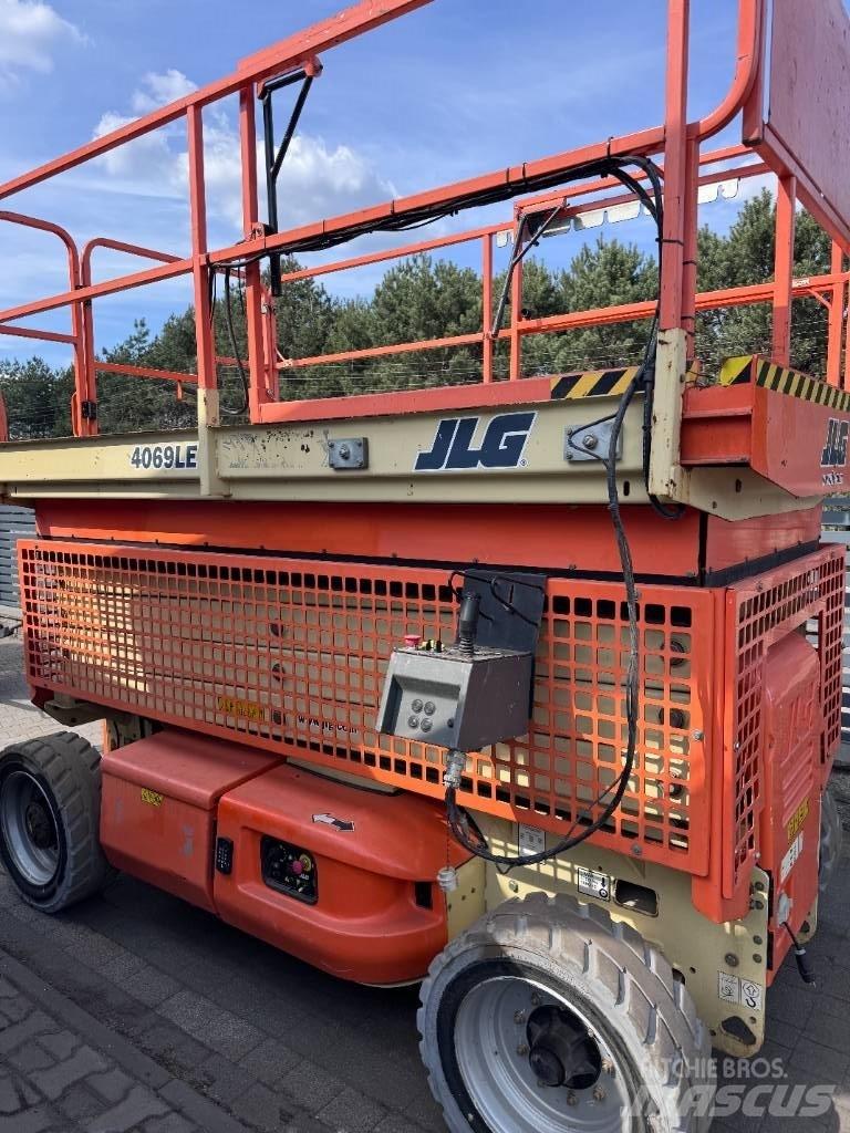 JLG 4069 Ножничные подъемники