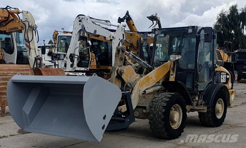 CAT 906 H Фронтальные погрузчики