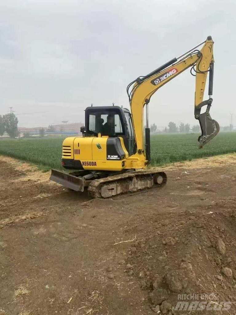 XCMG XE 60 DA Мини-экскаваторы