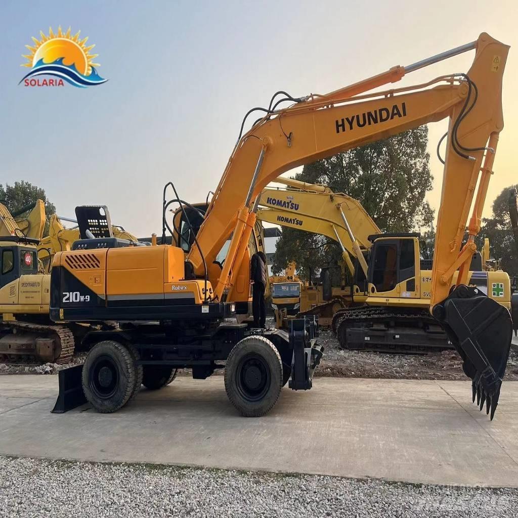 Hyundai R210W-9 Колёсные экскаваторы