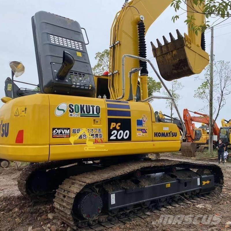 Komatsu PC 200 Гусеничные экскаваторы