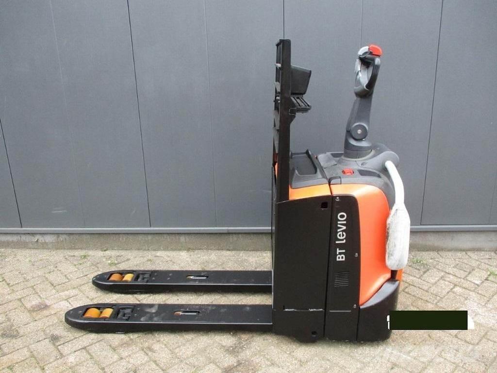 Toyota LPE 200 Самоходные электрические тележки