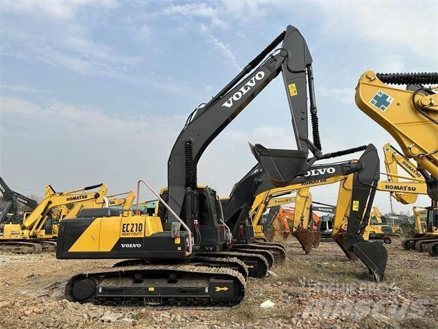 Volvo EC210 Гусеничные экскаваторы