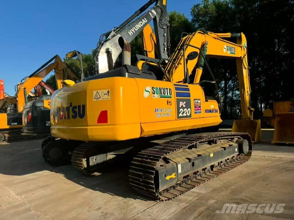 Komatsu PC 220-8 Малые экскаваторы 7т-12т