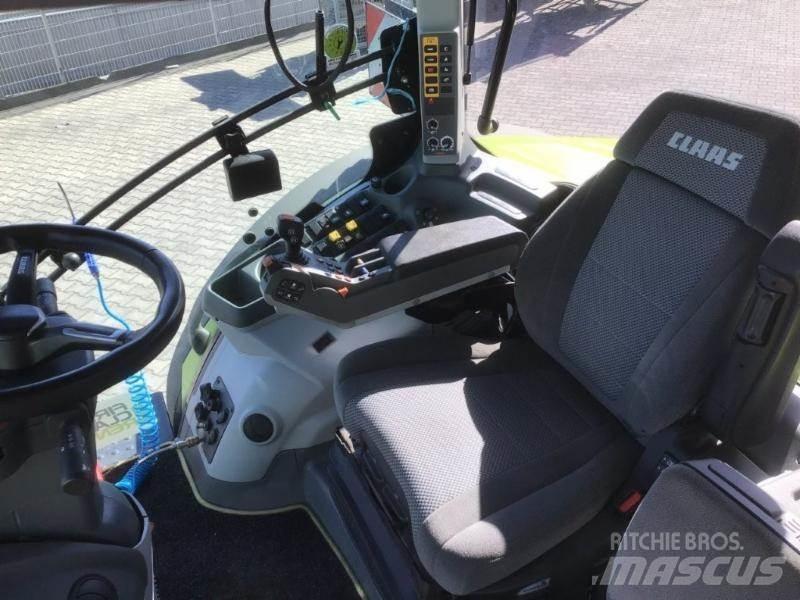 CLAAS AXION 850 Трактора