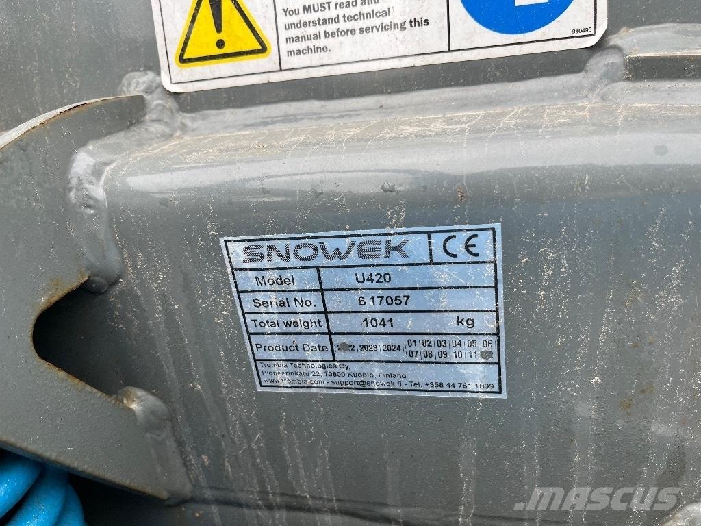 Snowek U420 Снежные отвалы и плуги