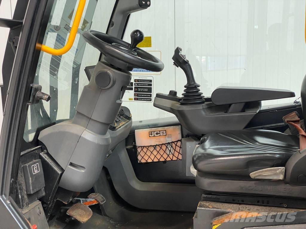 JCB TLT30-19D-2WD Дизельные погрузчики