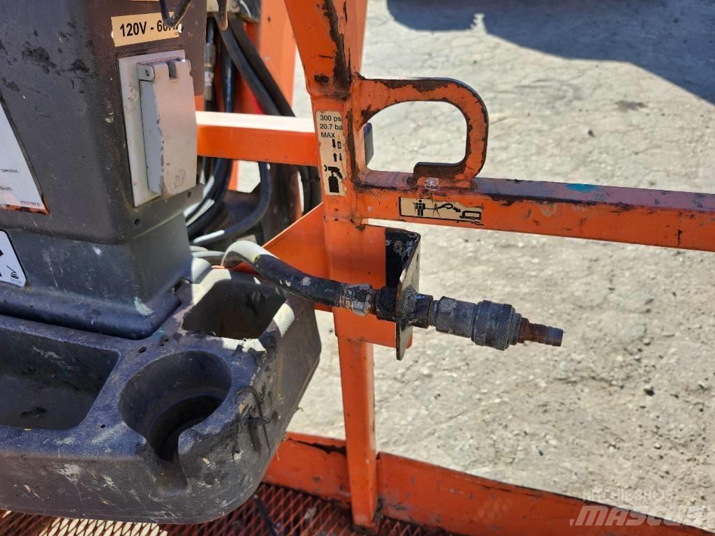 JLG 800 AJ Коленчатые подъемники