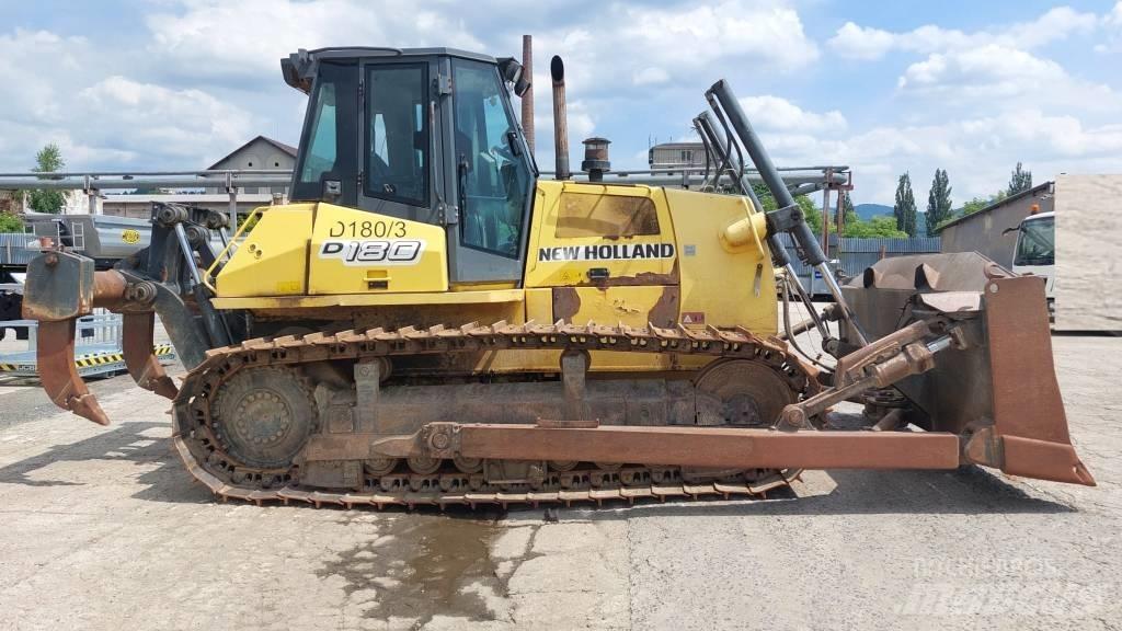 New Holland D 180 Гусеничные бульдозеры
