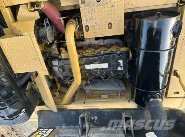 CAT 330 D Гусеничные экскаваторы