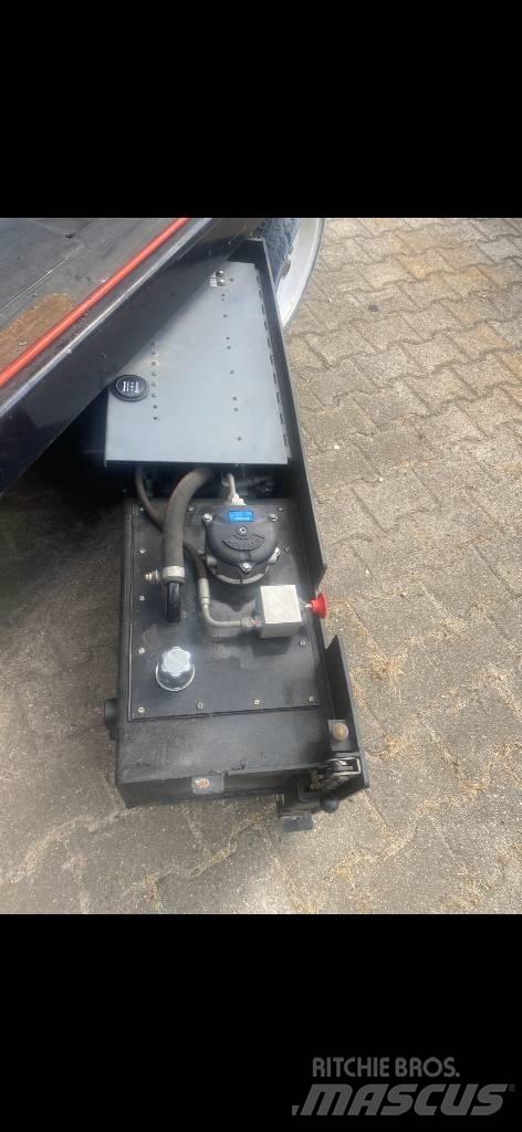 SkyJack SJ III 3226 Ножничные подъемники