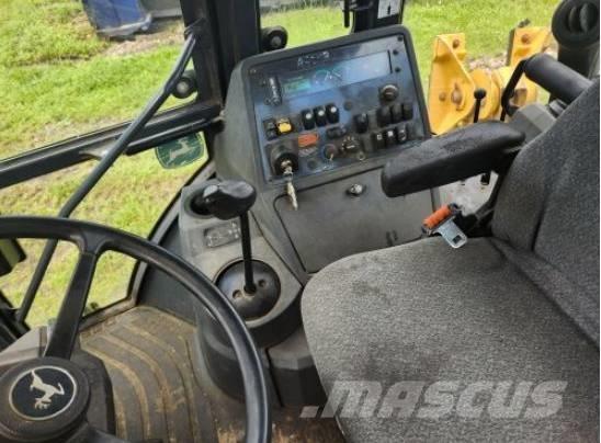 DEERE 310L EP Экскаваторы-погрузчики