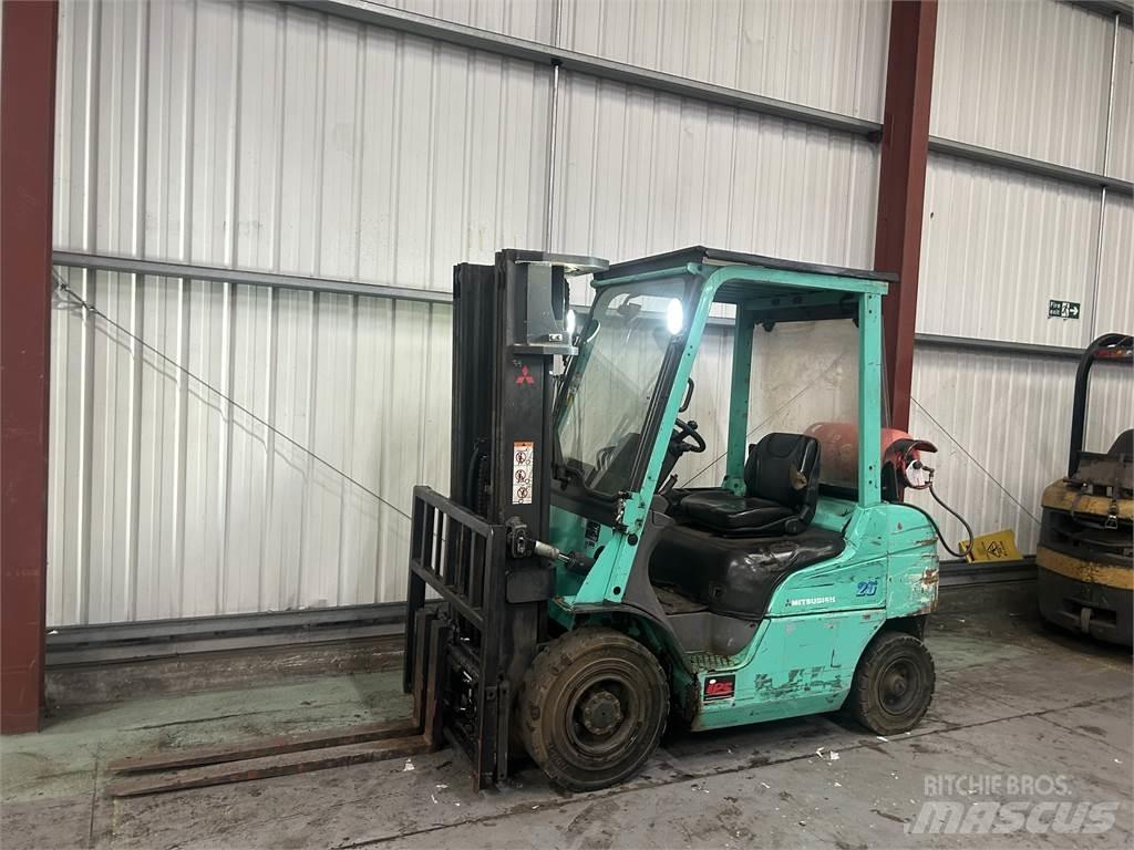 Mitsubishi FG25NT Газовые погрузчики
