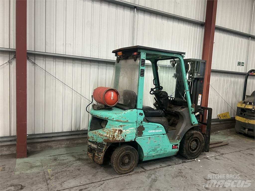 Mitsubishi FG25NT Газовые погрузчики