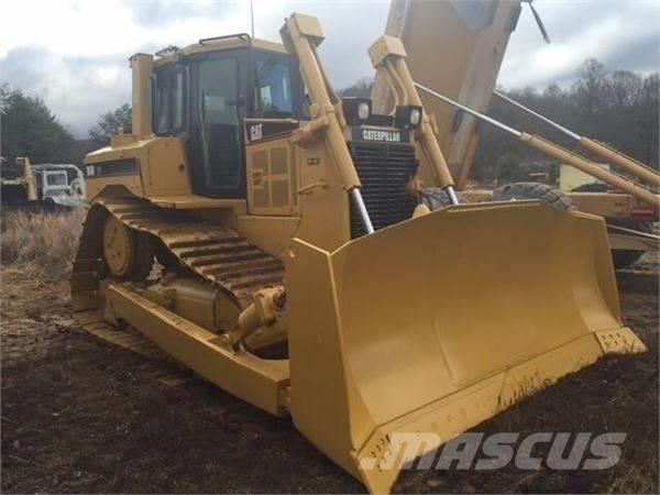 CAT D 6 R Гусеничные бульдозеры
