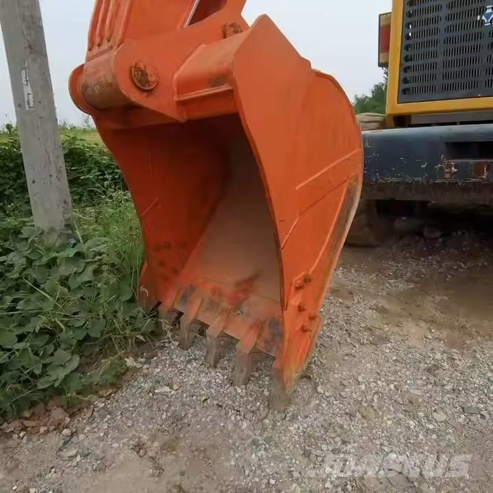 Doosan DH 220 LC-7 Гусеничные экскаваторы