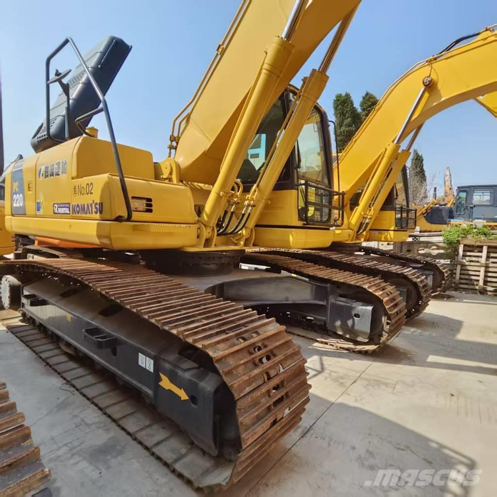 Komatsu PC 220 Гусеничные экскаваторы