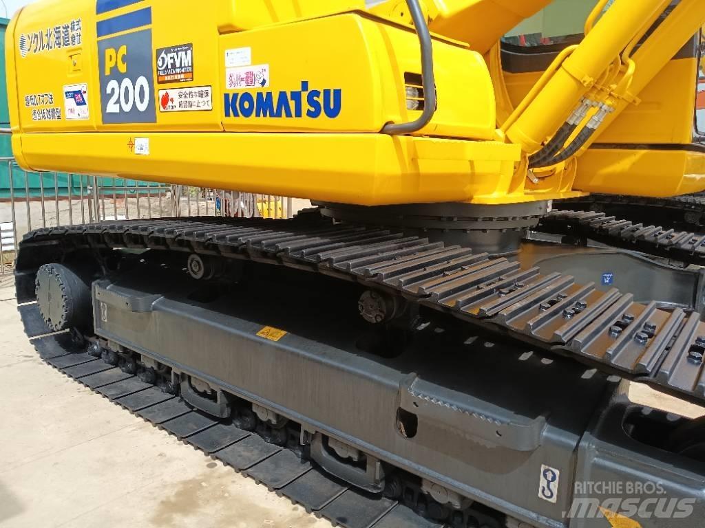 Komatsu PC 200 Гусеничные экскаваторы