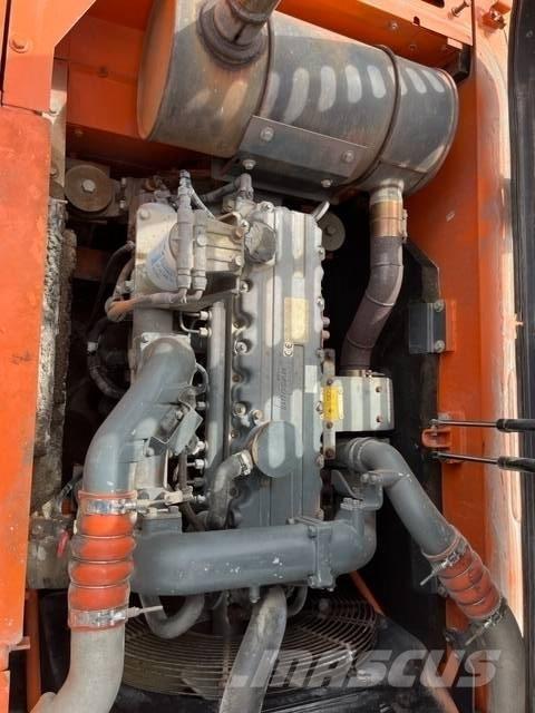 Doosan DX 225 LC Гусеничные экскаваторы
