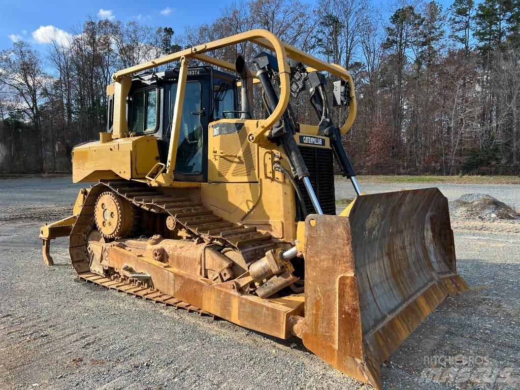 CAT D 6 T XL Гусеничные бульдозеры