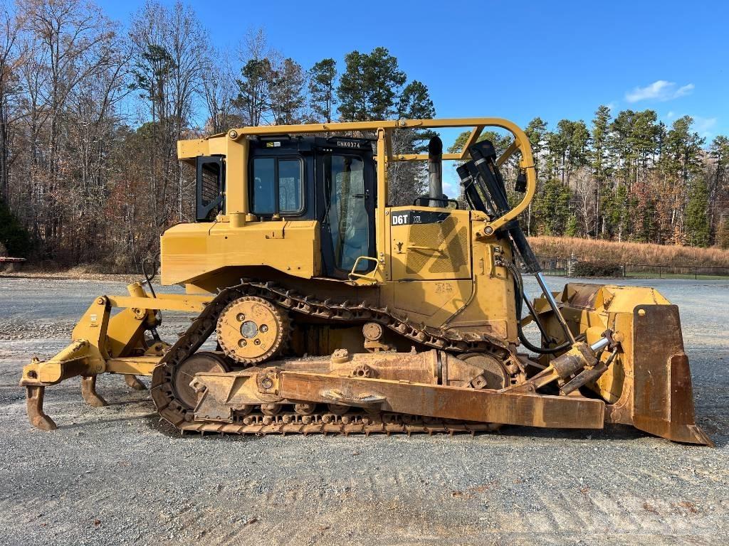 CAT D 6 T XL Гусеничные бульдозеры
